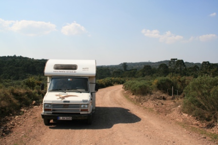 BIK-Theo auf Schotter